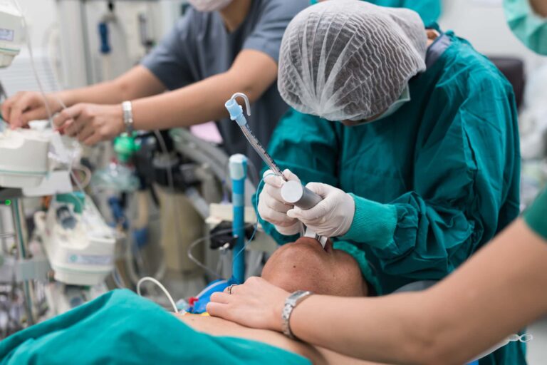 intubation-endotracheal-tube-2k25