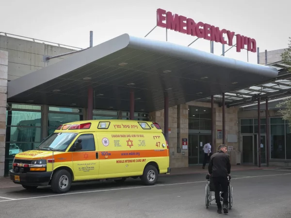 אמבולנס במיון